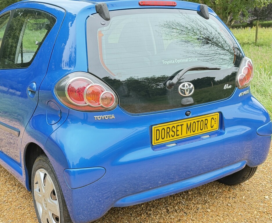 Toyota Aygo Hatchback Red #14