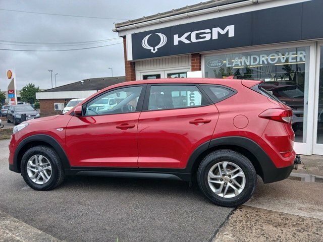 Hyundai Tucson 1.7 Crdi Blue Drive S Suv Euro 6 NX67WCU Red #4