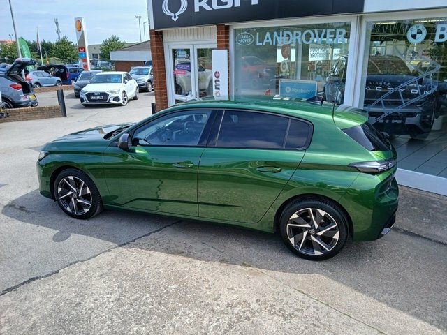 Peugeot 308 1.2 Puretech Allure Hatchback Eat Euro VN24HSJ Green #3