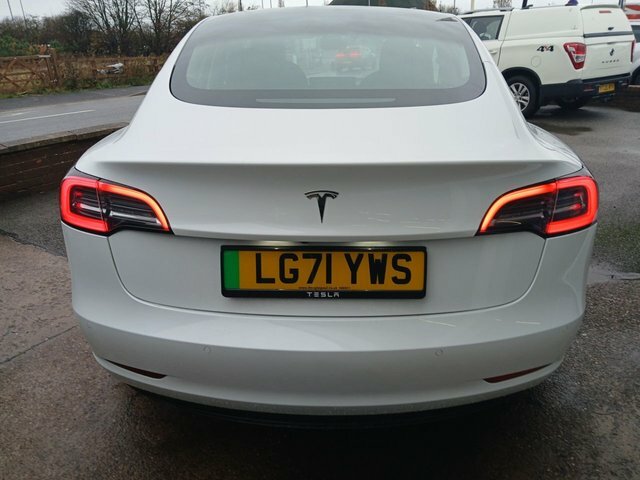 Tesla Model 3 Standard Range Plus Saloon Rwd White #4