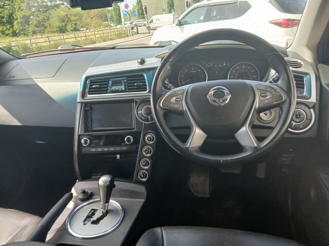 SsangYong Musso Ex White #18
