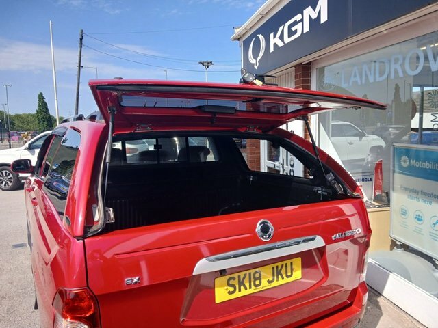 SsangYong Musso Ex White #16