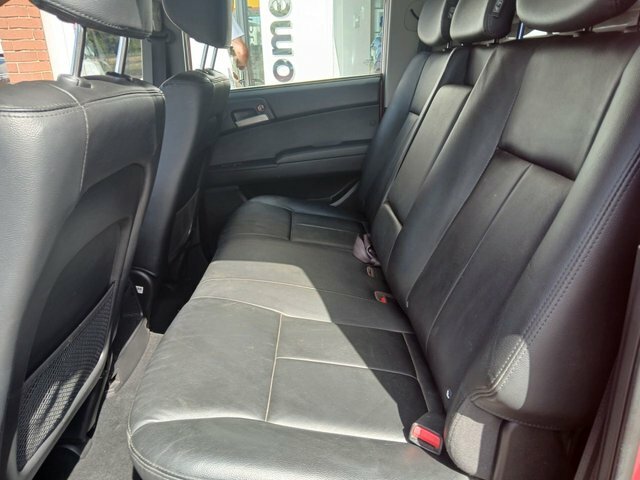 SsangYong Musso Ex White #31