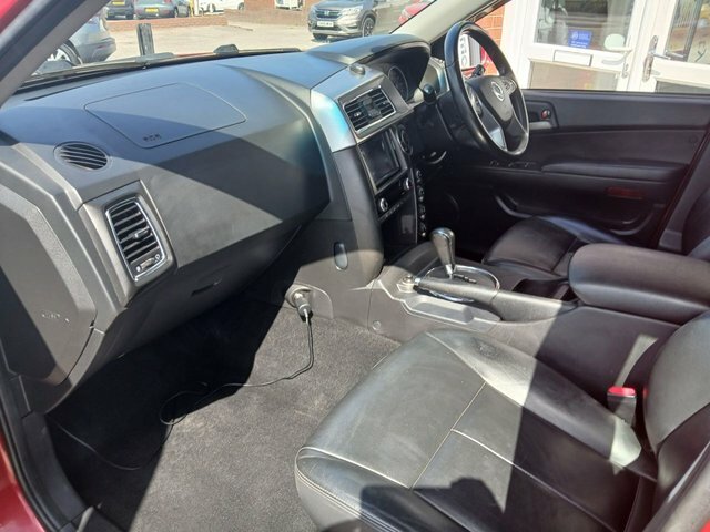 SsangYong Musso Ex White #21