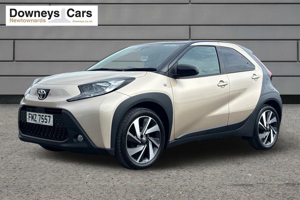 Toyota Aygo X Edge Vvt-i - Full Toyota Warranty FMZ7557 Beige