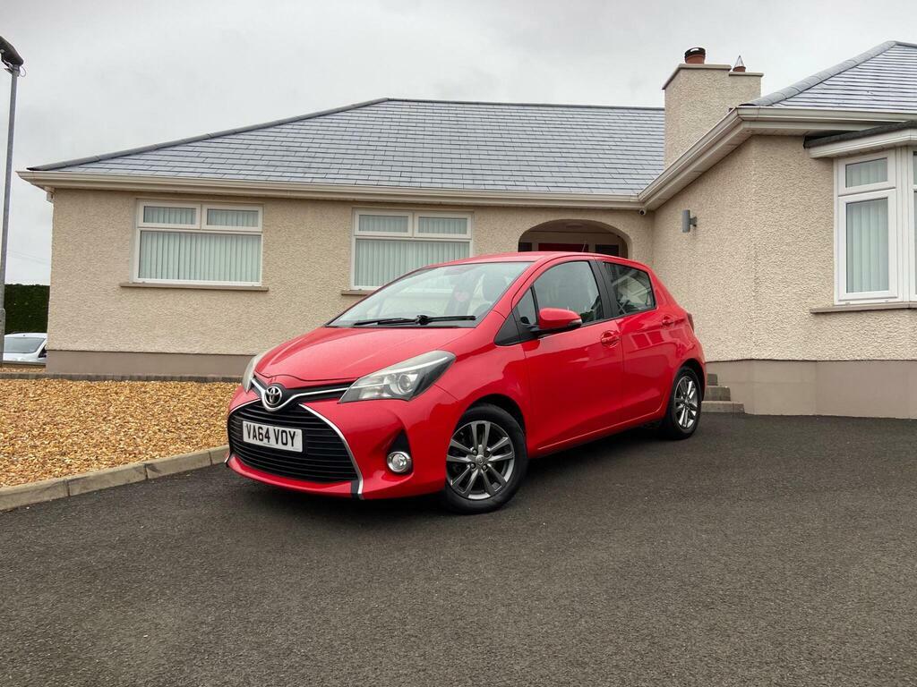 Toyota Yaris 1.4 D-4d Icon Euro 5 VA64VOY Red