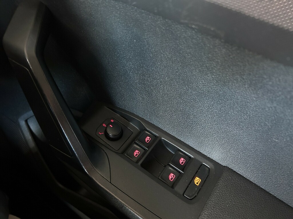 Seat Arona 1L Se Technology Red #8