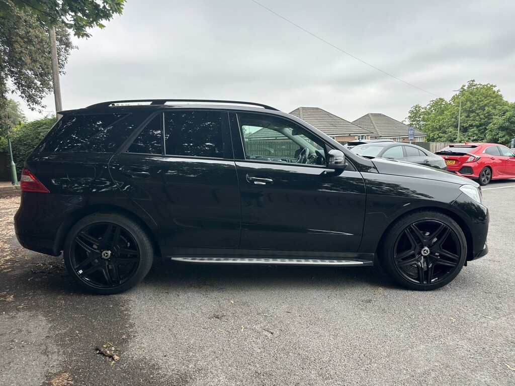 Mercedes-Benz M Class 2.1 Ml250 Bluetec Amg Sport Black #2
