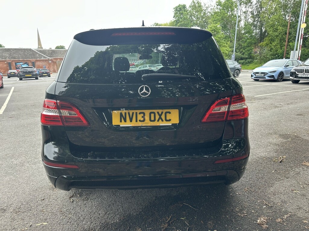Mercedes-Benz M Class 2.1 Ml250 Bluetec Amg Sport Black #4