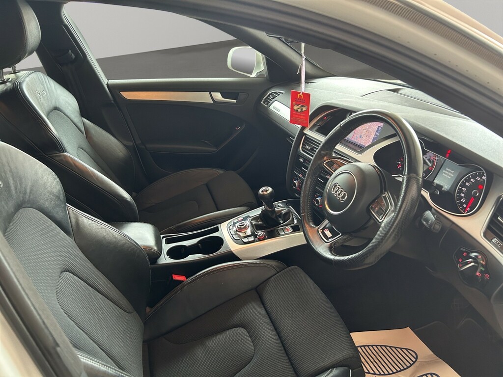 Audi A4 2.0 Tdi S Line White #6