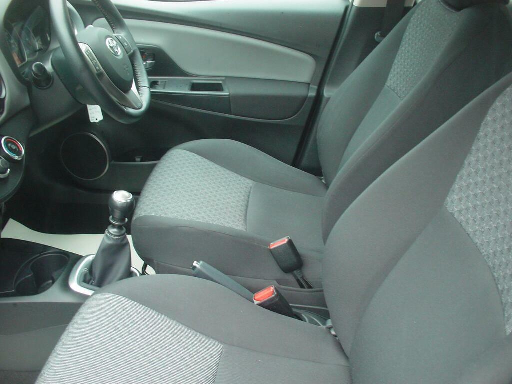 Toyota Yaris Icon Black #18