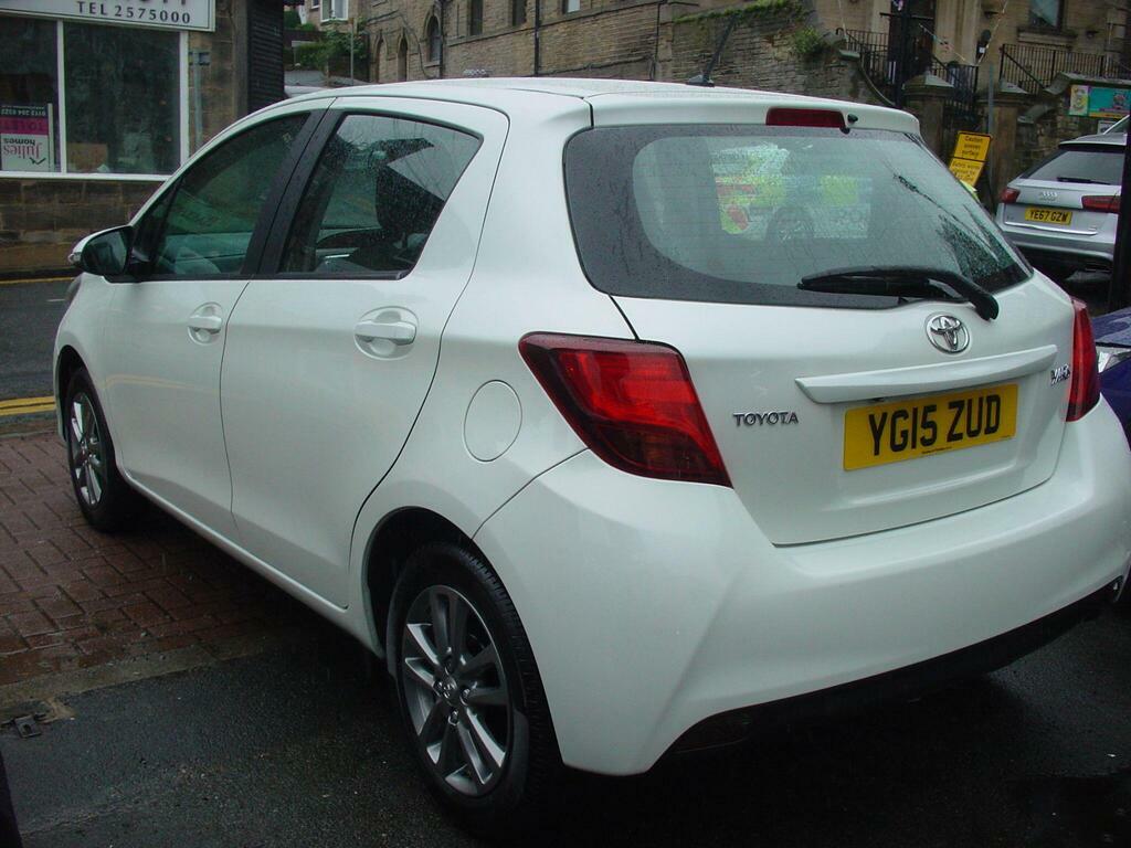 Toyota Yaris Icon Black #8