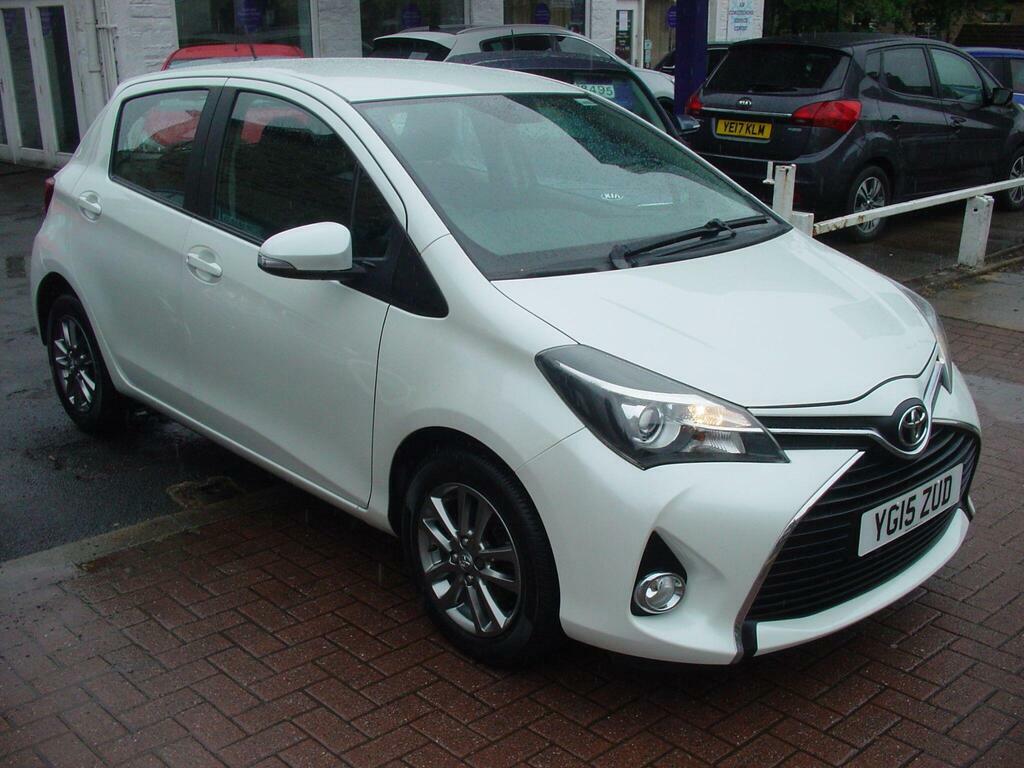 Toyota Yaris 1.33 Dual Vvt-i Icon Euro 5 White #2