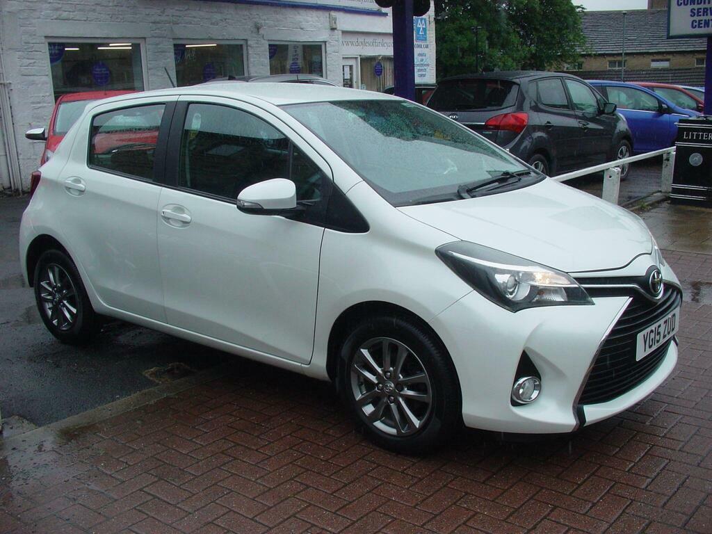 Toyota Yaris 1.33 Dual Vvt-i Icon Euro 5 White #3