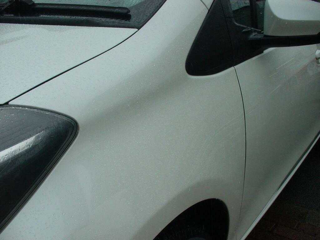 Toyota Yaris Icon Black #17