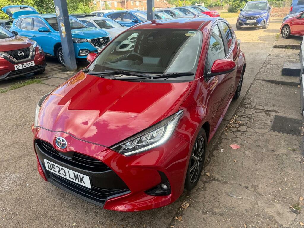 Toyota Yaris Hatchback 1.5 Vvt-h Design E-cvt Euro 6 Ss DE23LMK Red #6