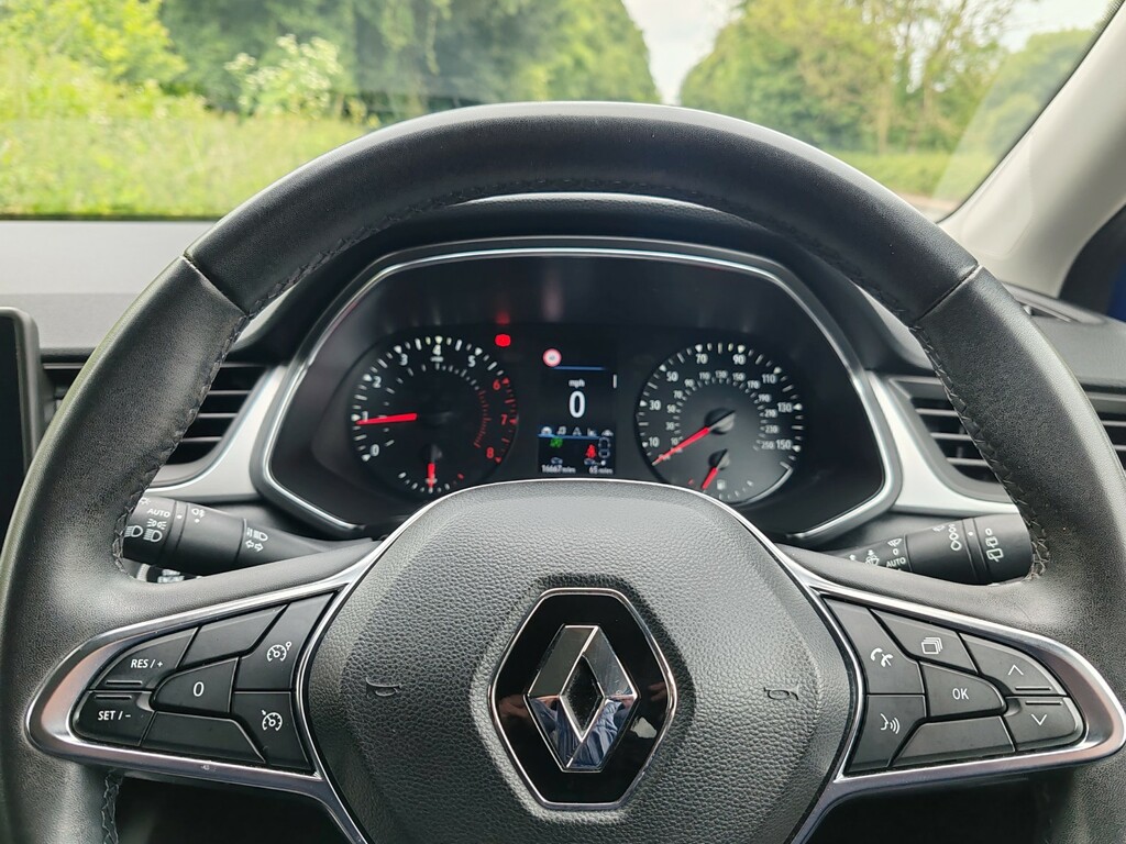 Renault Captur Iconic Orange #11