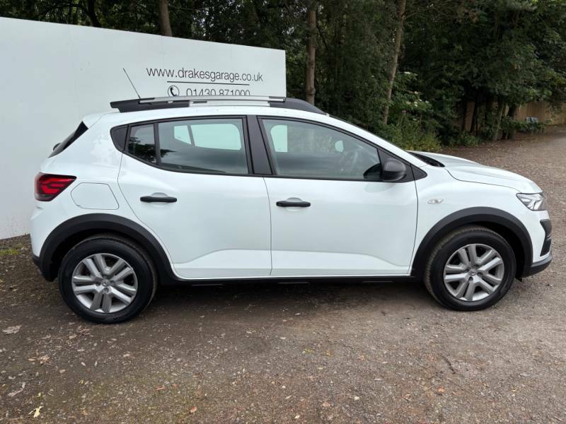 Dacia Sandero Stepway 1.0 Tce Essential - 2022 72 YR72LOF White #4
