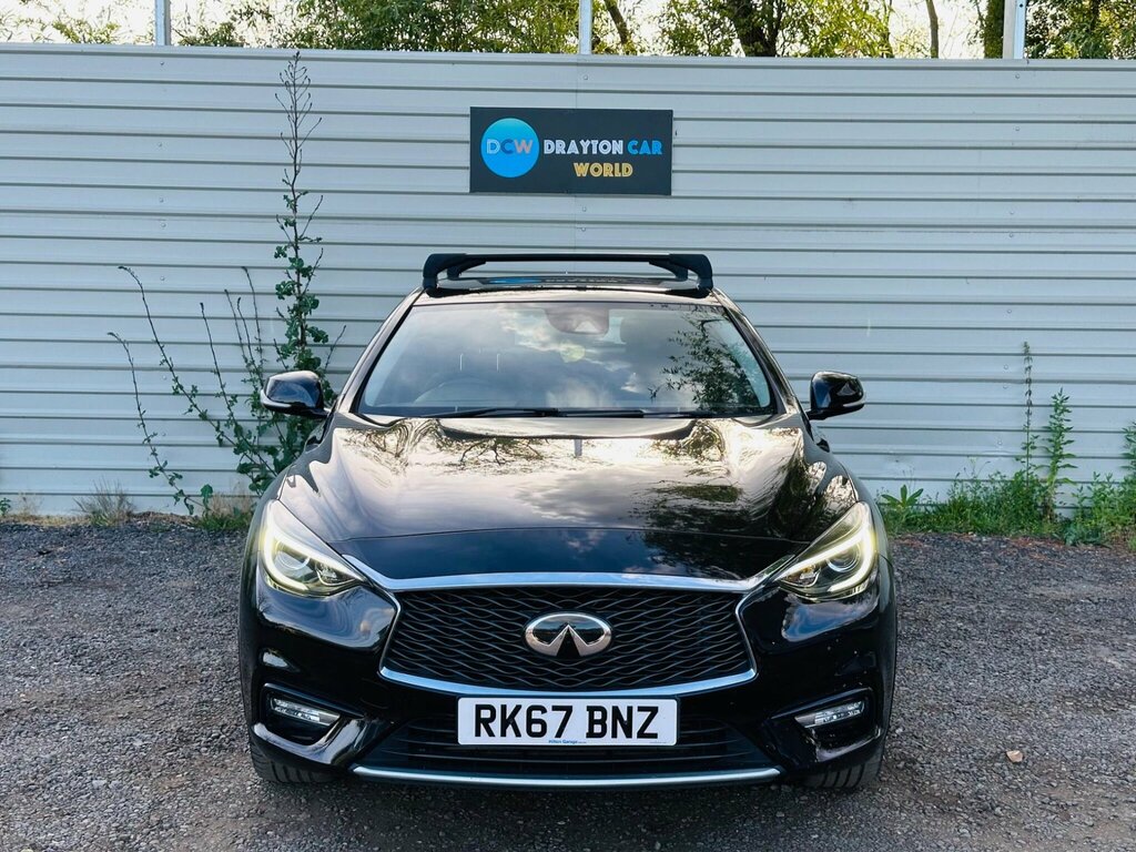 Infiniti Q30 1.6T Business Executive Euro 6 Ss Black #2