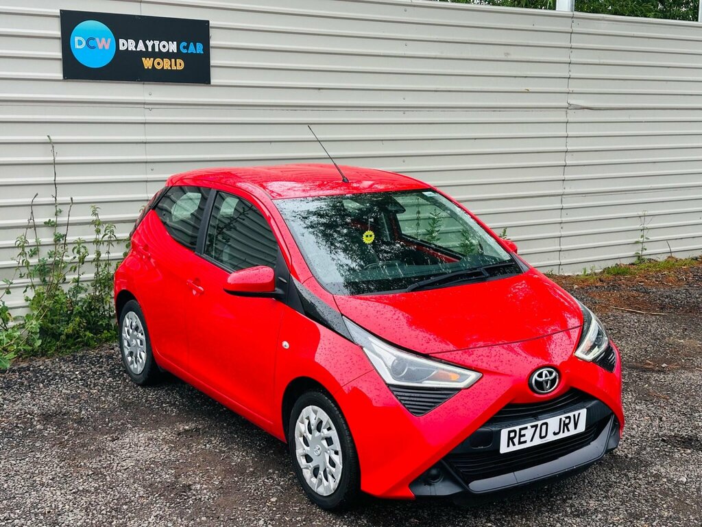 Toyota Aygo 1.0 Vvt-i X-play Euro 6 Safety Sense RE70JRV Red #4