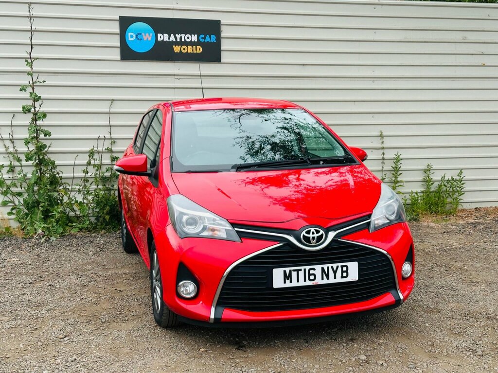 Toyota Yaris 1.33 Dual Vvt-i Icon Euro 6 Red