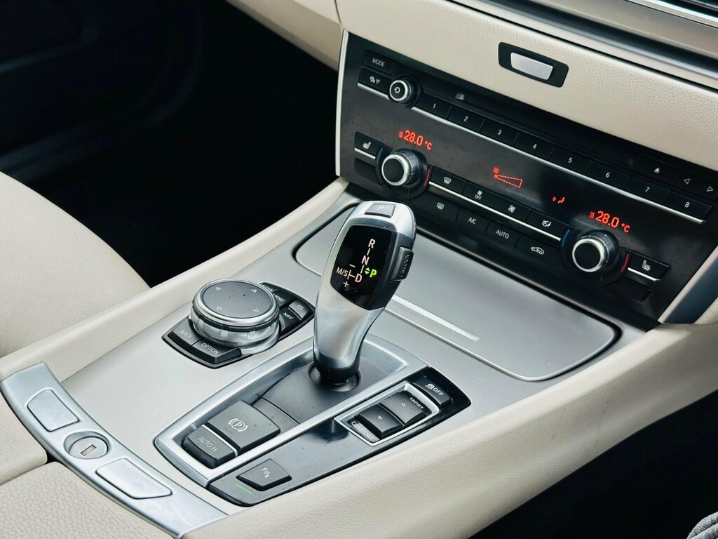 BMW 5 Series Gran Turismo 535D Luxury Step White #42