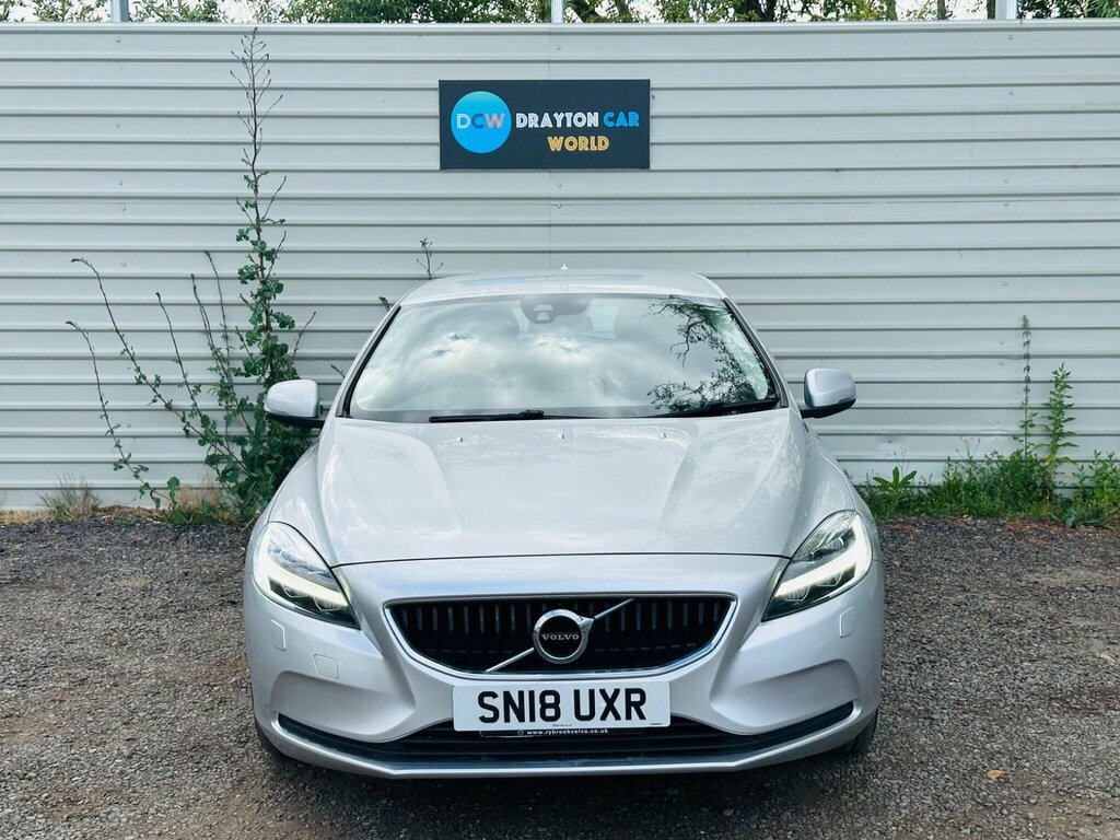 Volvo V40 2.0 T2 Momentum Euro 6 Ss Silver #2