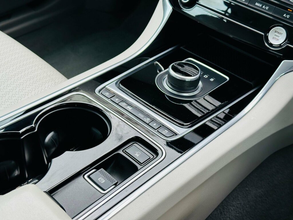 Jaguar XE Saloon Grey #55