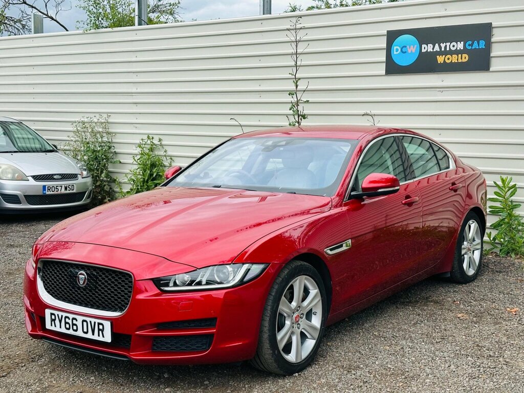 Jaguar XE Saloon Grey #7