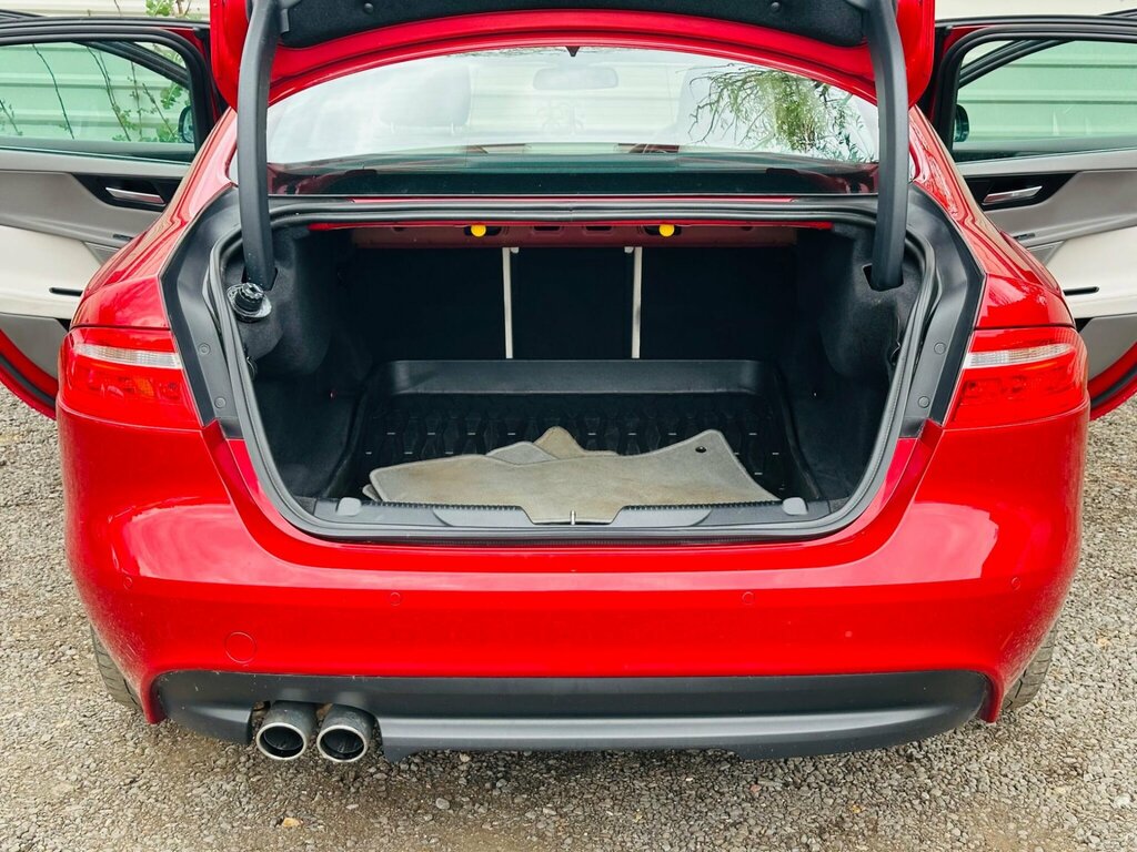 Jaguar XE Saloon Grey #29