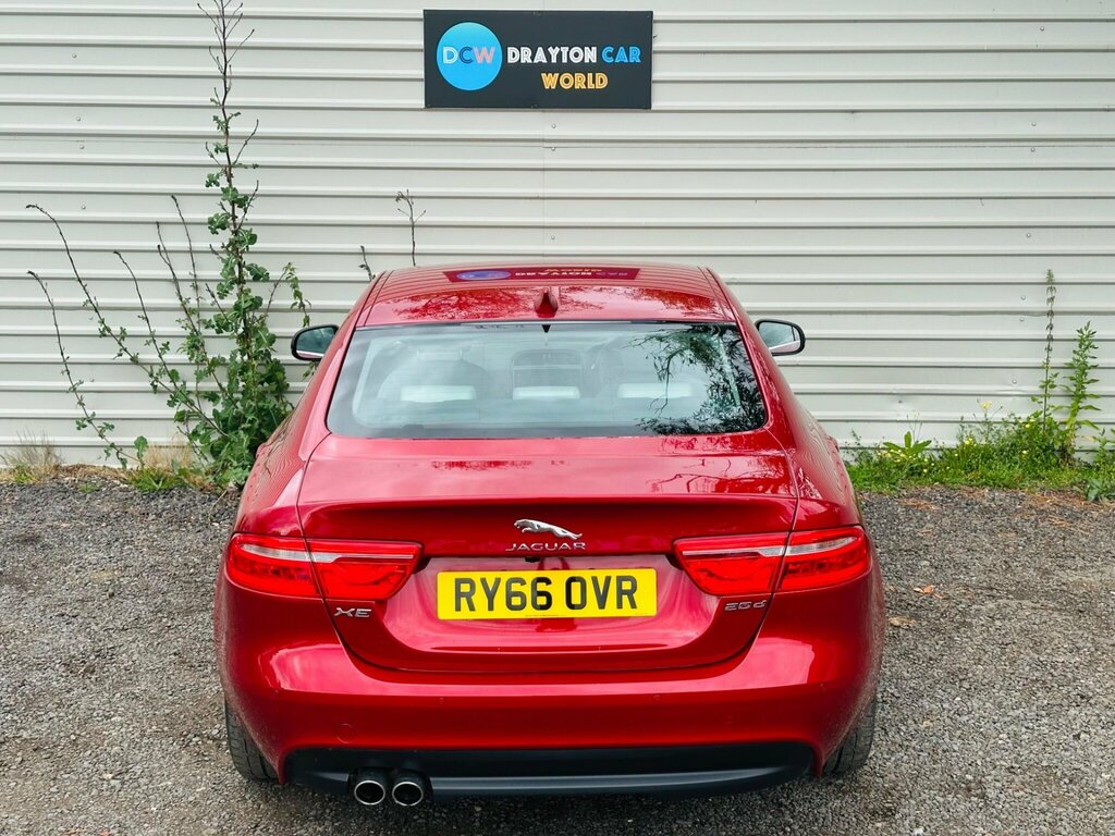 Jaguar XE Saloon Grey #13