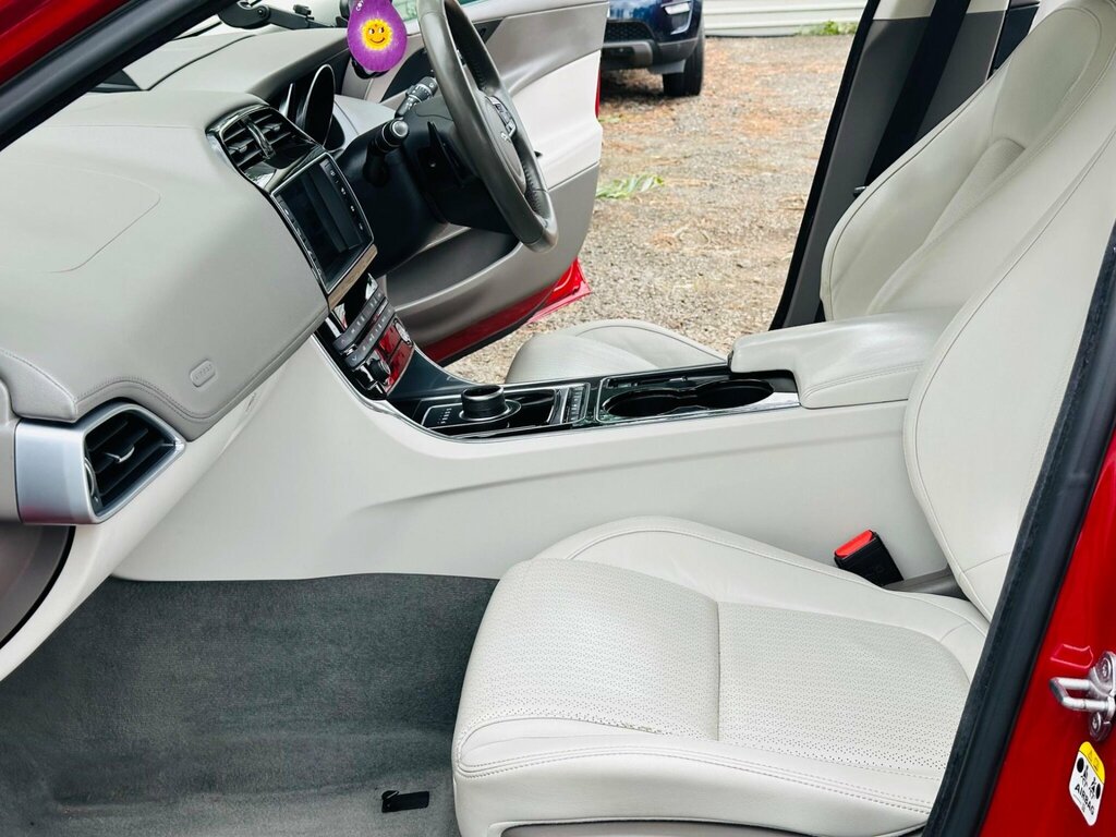 Jaguar XE Saloon Grey #39