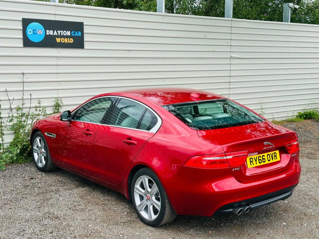 Jaguar XE Saloon Grey #12