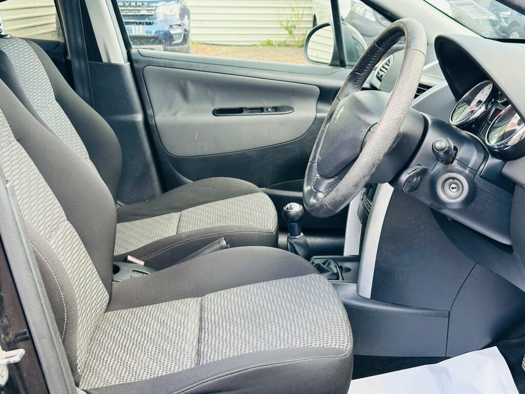 Peugeot 207 Hatchback  #16