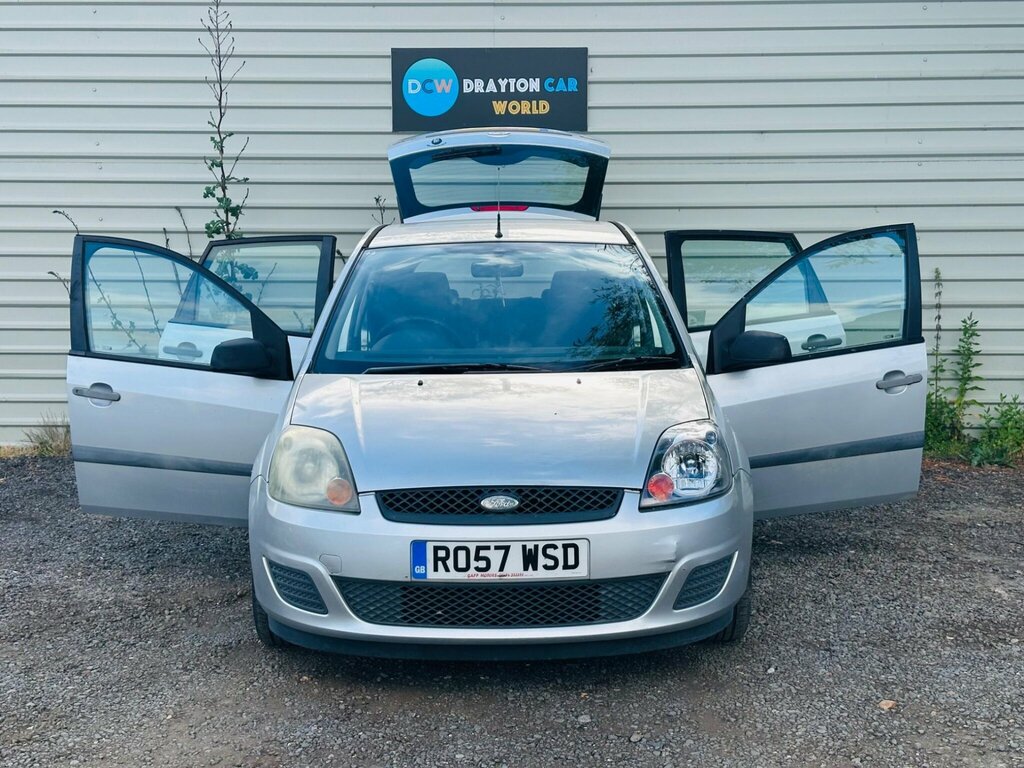 Ford Fiesta 1.4 Style Red #9