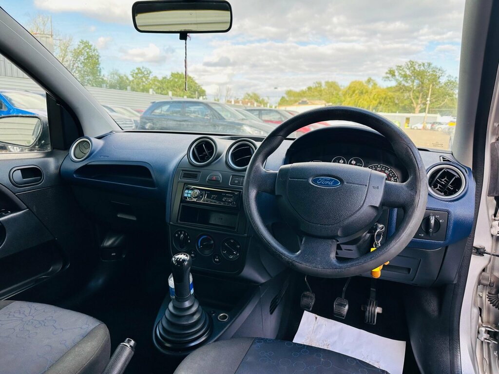 Ford Fiesta 1.4 Style Red #17