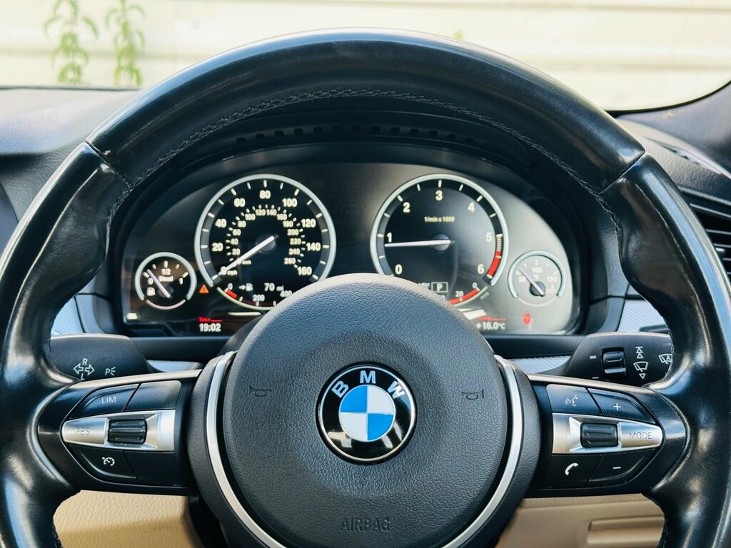 BMW 5 Series 520D M Sport Black #48