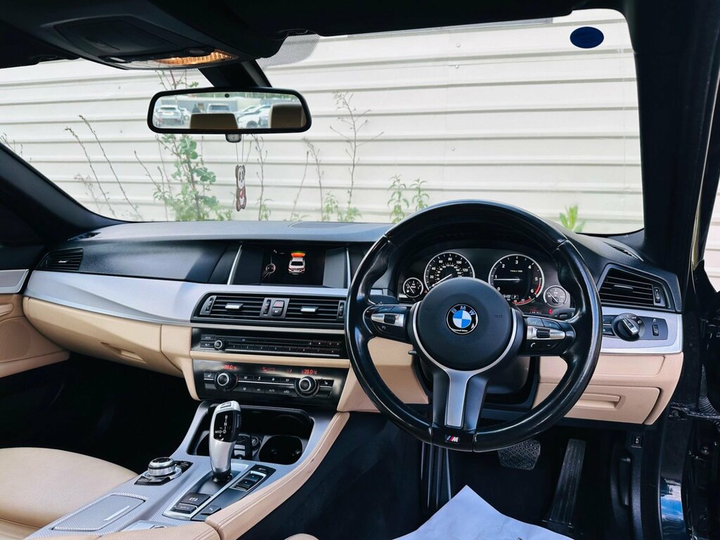 BMW 5 Series 520D M Sport Black #33
