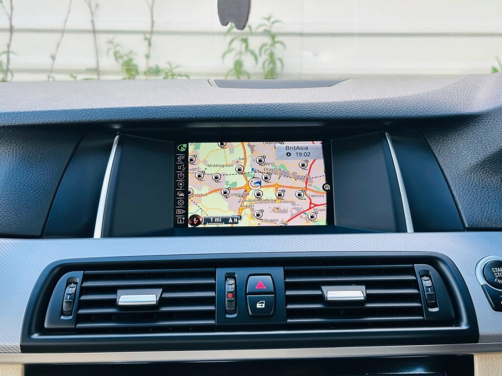 BMW 5 Series 520D M Sport Black #54