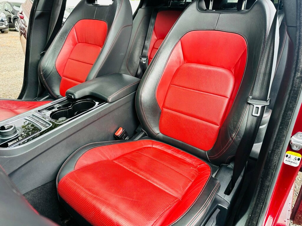 Jaguar XE  Black #40