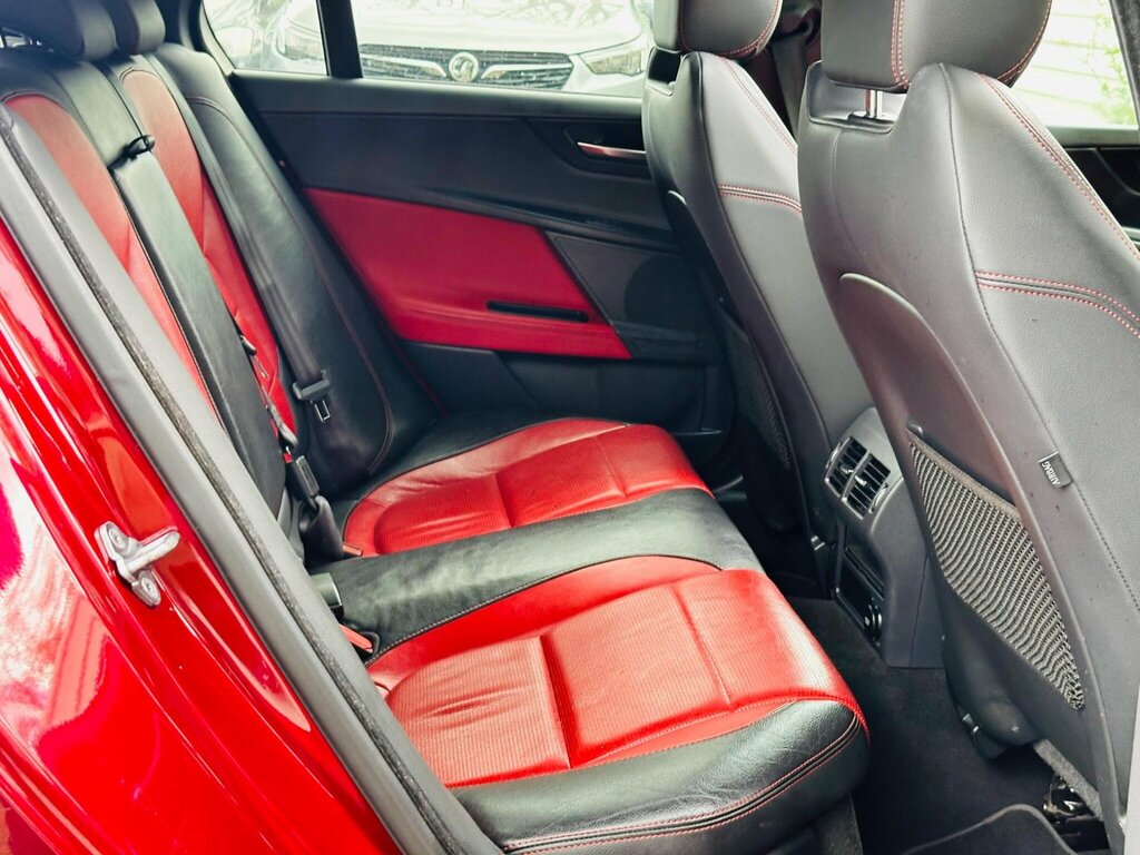 Jaguar XE  Black #37