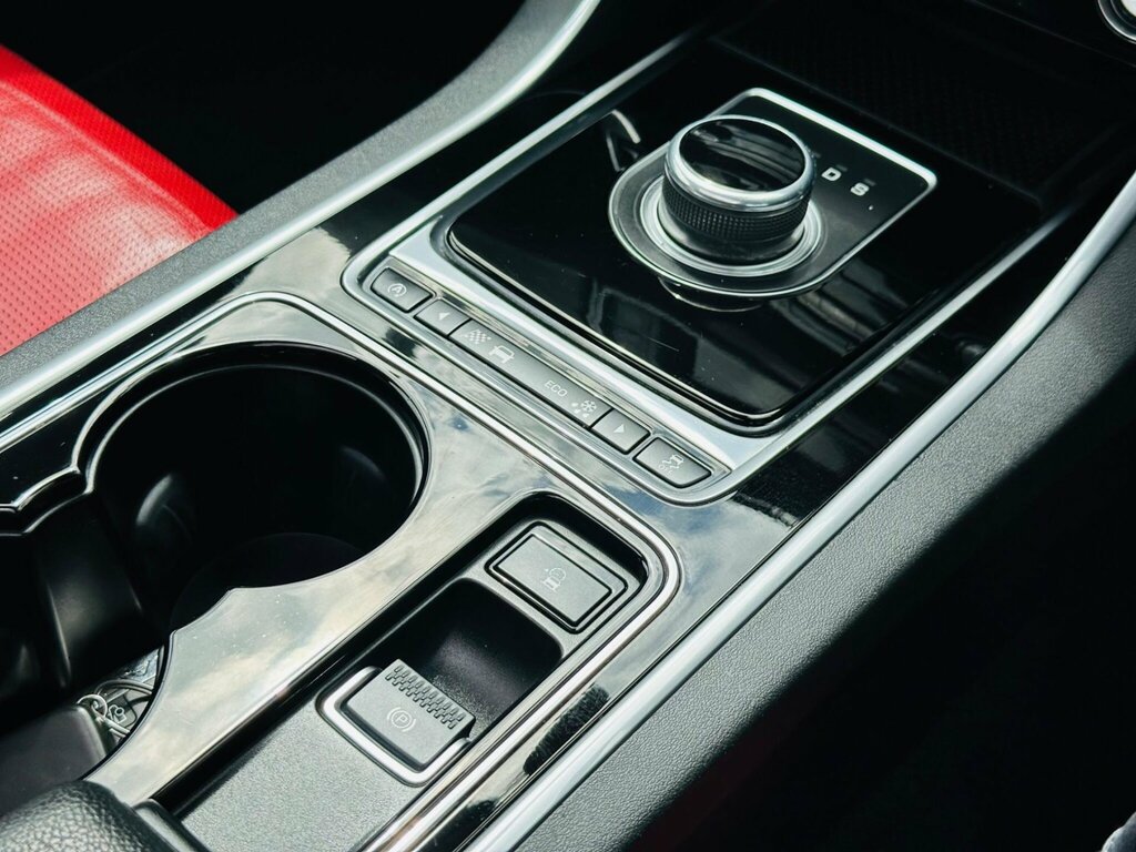 Jaguar XE  Black #55