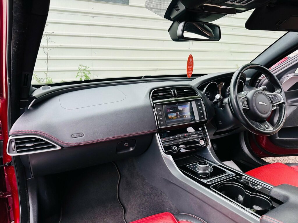 Jaguar XE  Black #42