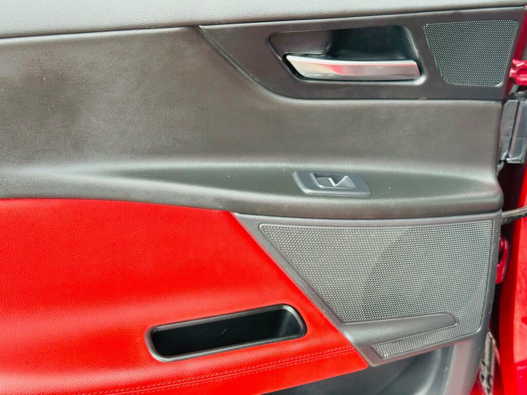 Jaguar XE  Black #36