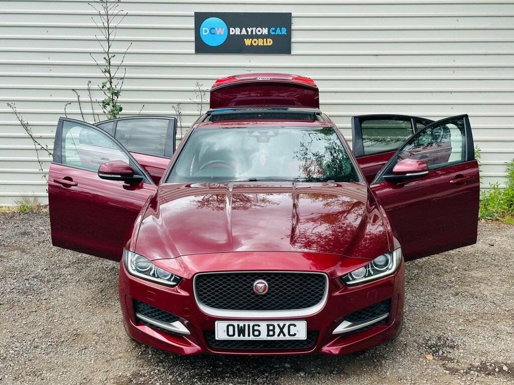 Jaguar XE  Black #19