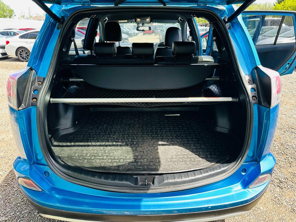 Toyota Rav 4 2L Excel White #27