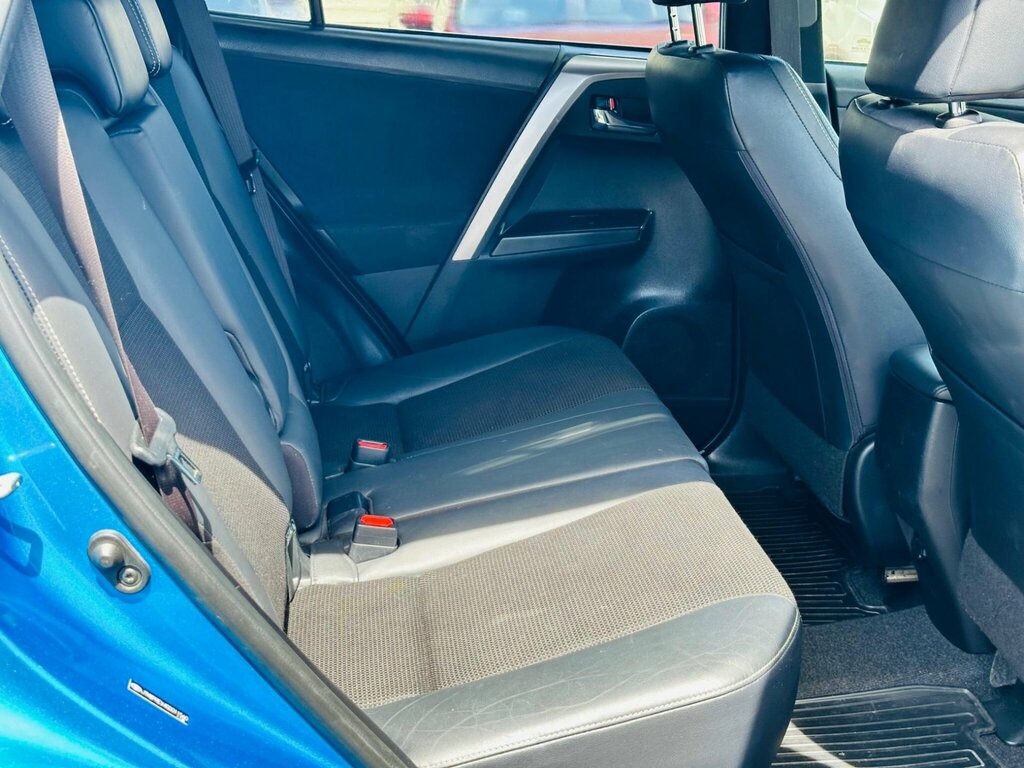 Toyota Rav 4 2L Excel White #20