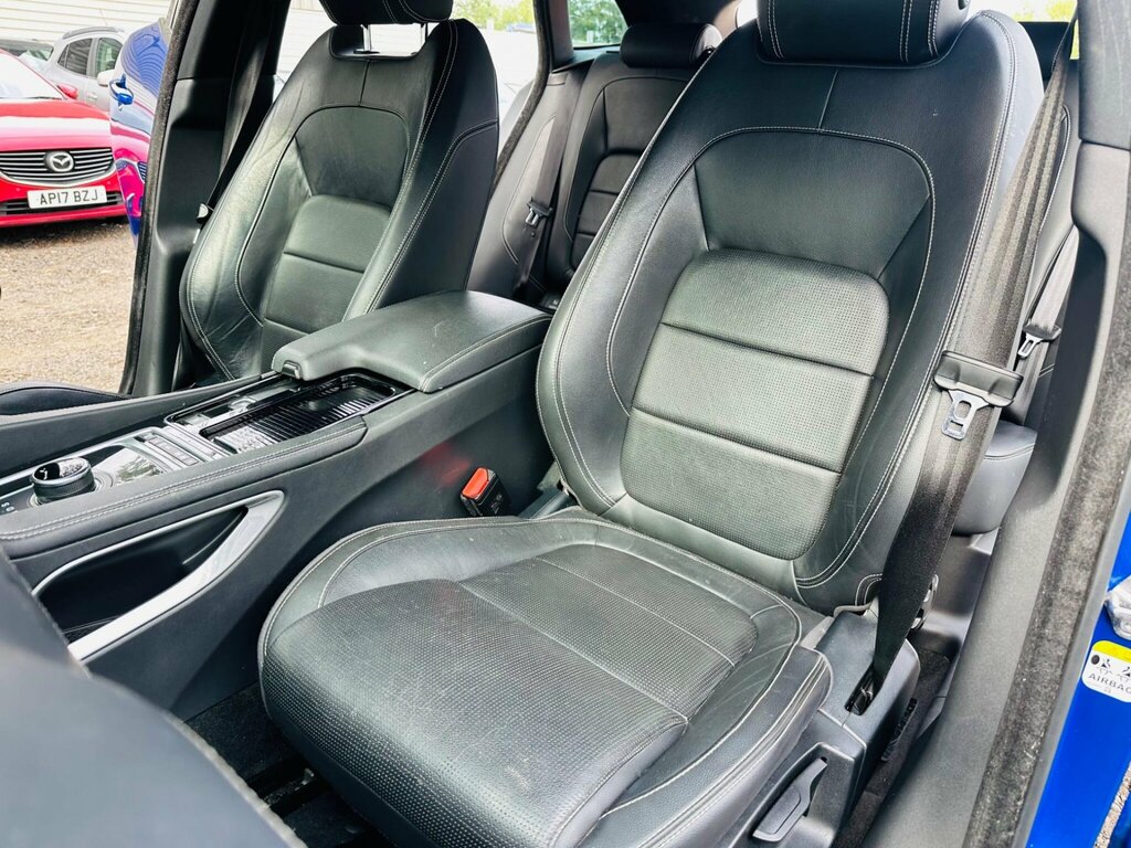 Jaguar F-Pace 2.0 D180 Portfolio Suv Black #39