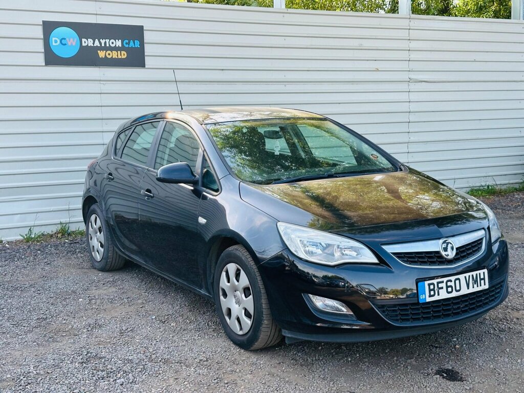Vauxhall Astra 1.4 16V Exclusiv Euro 5 Black #3
