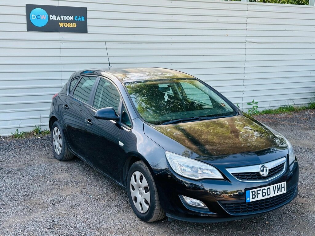 Vauxhall Astra 1.4 16V Exclusiv Euro 5 Black #4